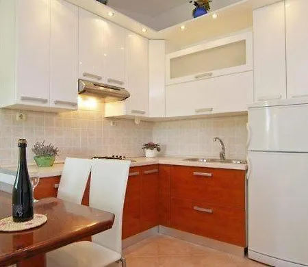 Maksan Auf Der Ersten Etage Apartment *